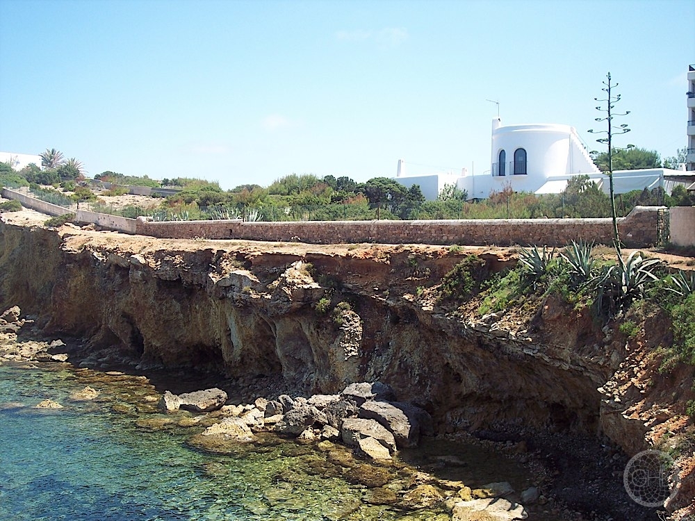 Établissement de bord de mer avec une vue magnifique