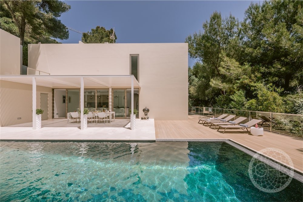 Villa design Bruno Erpicum dans résidence de luxe exclusive