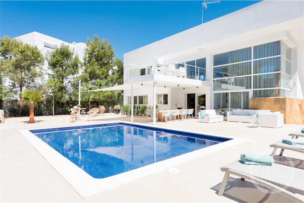 Modern villa with Es Vedrà views and tourist rental license