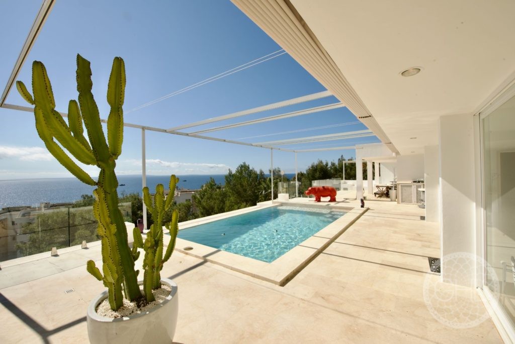 Villa con impresionantes vistas al mar en residencia exclusiva