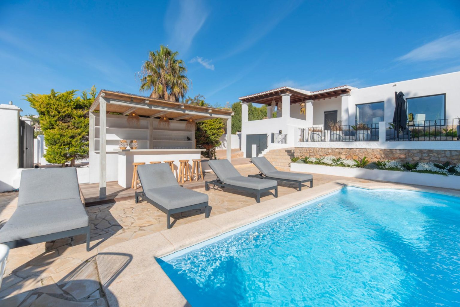 Villa confortable avec vue sur la montagne près de la ville d’Ibiza