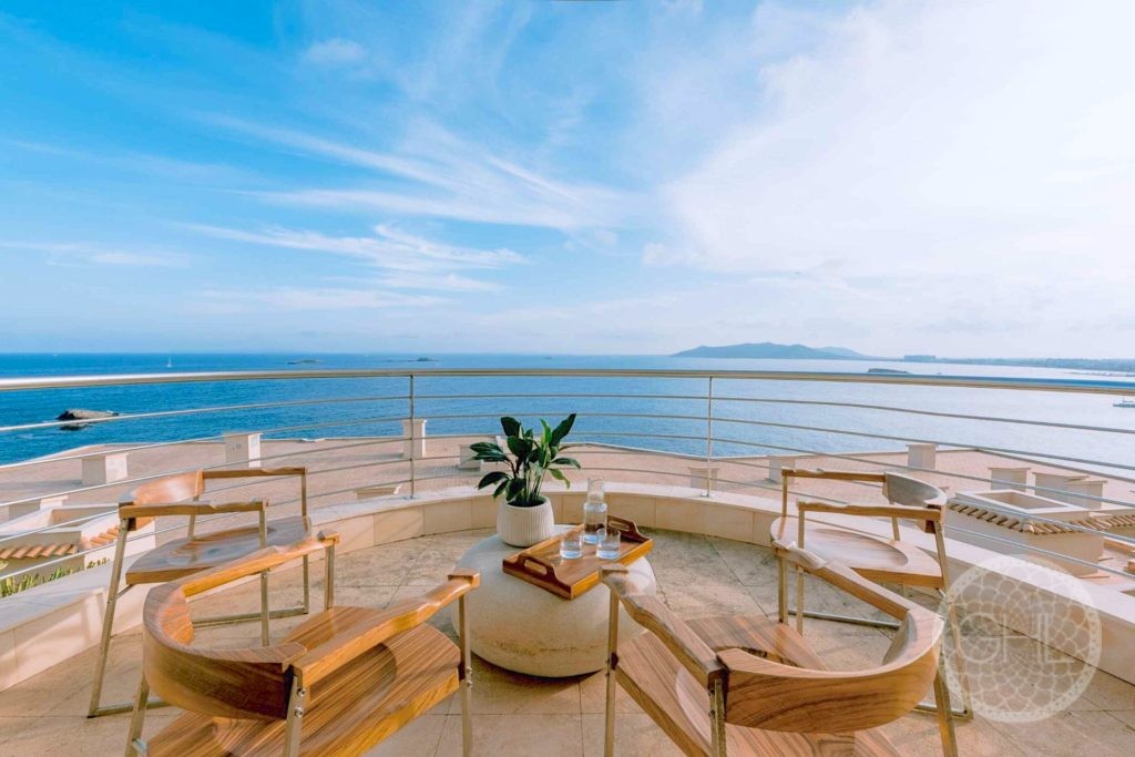Helle Duplex-Wohnung mit Meerblick in Ibiza-Stadt
