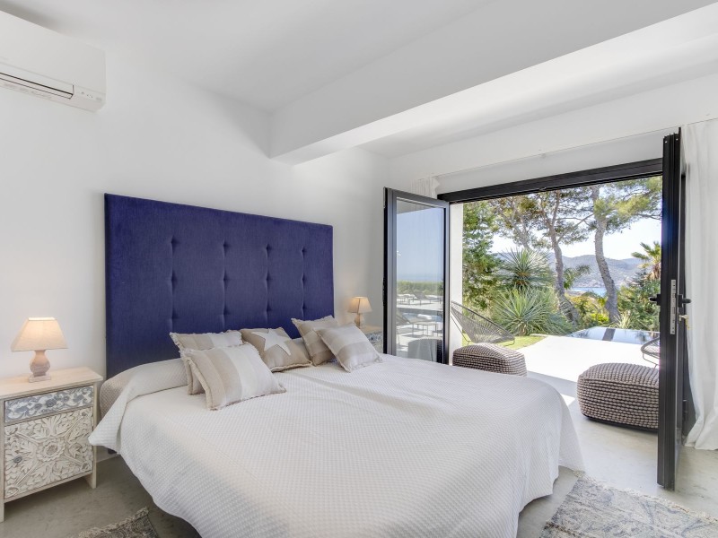 A Stylish Villa on the South-West Coast of Ibiza 17