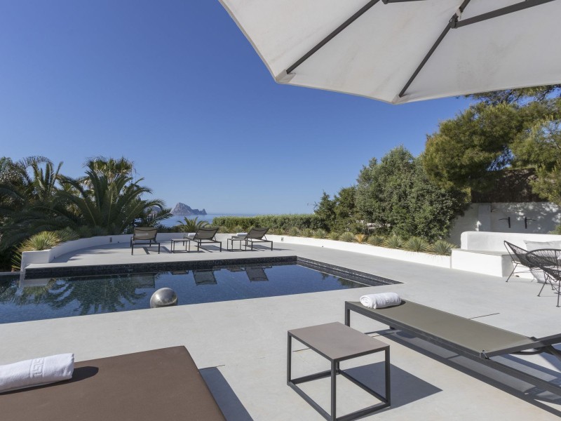 A Stylish Villa on the South-West Coast of Ibiza 23