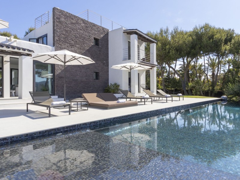 A Stylish Villa on the South-West Coast of Ibiza 24