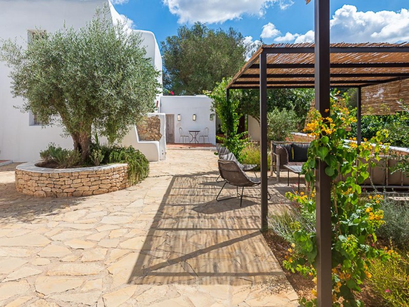 A stunning fully restored Finca 55