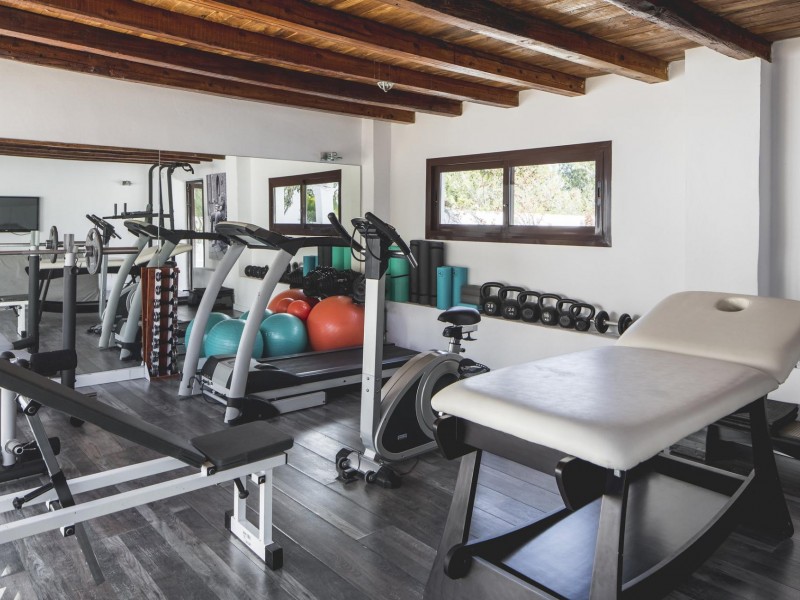 A luxury finca with spectacular sea views 13