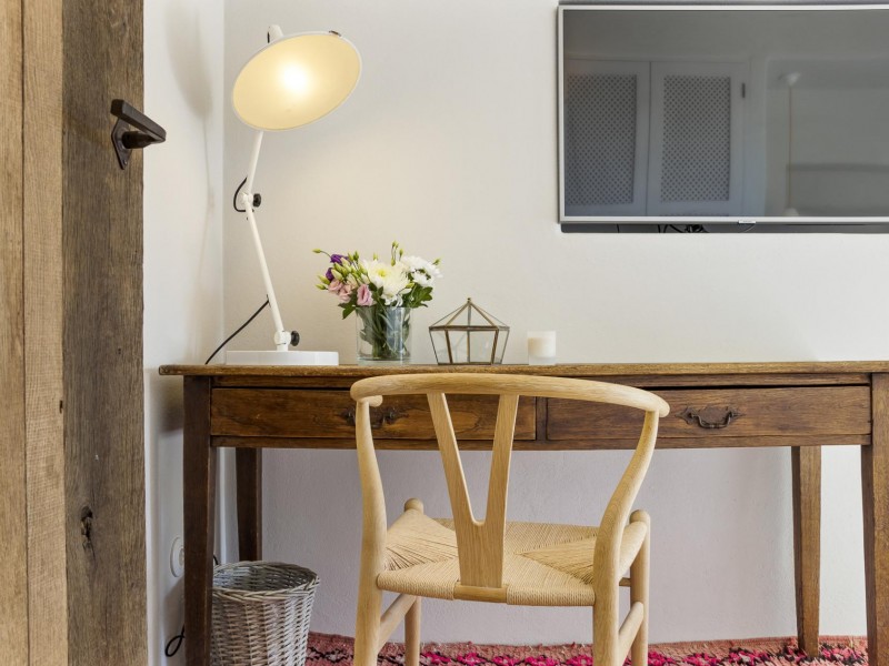A beautifully restored classic finca located in peaceful and convenient location 32